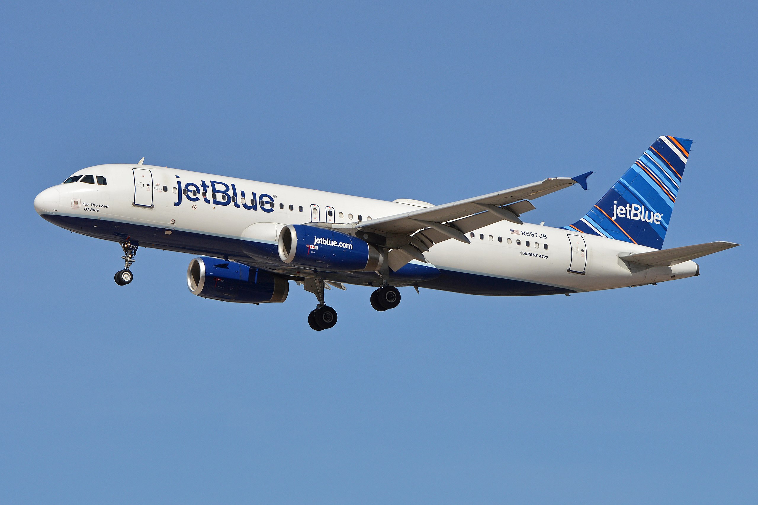 JetBlue Aircraft Nearly Involved in a Mid-Air Collision Near Curacao