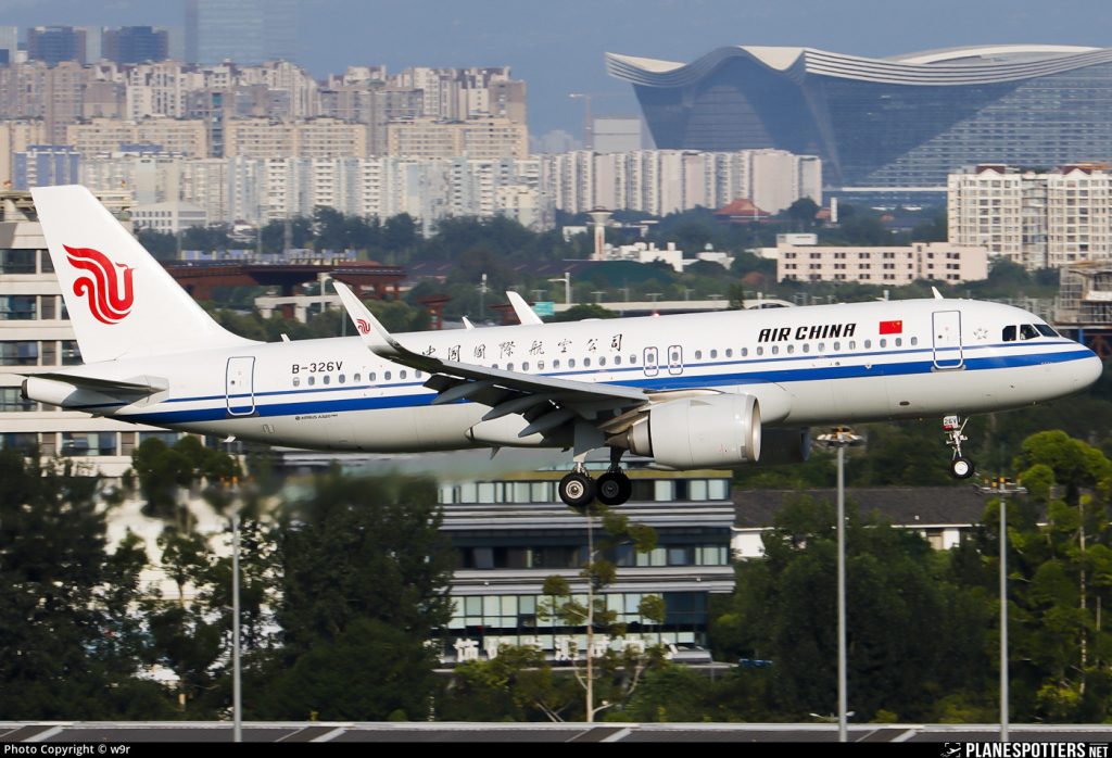 Airbus has closed the year with a decisive commercial win in China, securing firm commitments for 145 A320neo‑family aircraft from four major operators: Air China, Juneyao Air, Spring Airlines, and China Aircraft Leasing Group (CALC). 