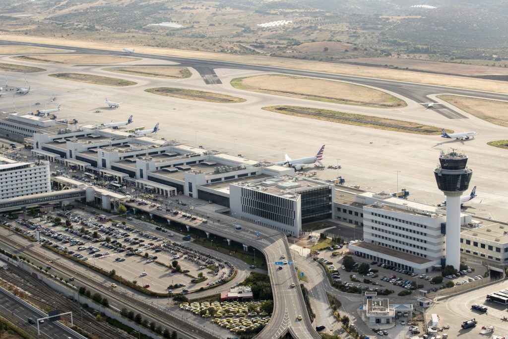 Major radio failure in the Athens FIR causes nationwide flight delays, cancellations, and airport disruption as authorities work to restore air traffic control systems