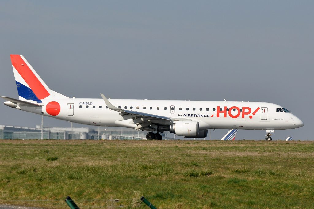 At 35,000 feet near Limoges, central France, two airliners closed in on each other—unseen, untracked, and moments from disaster. 