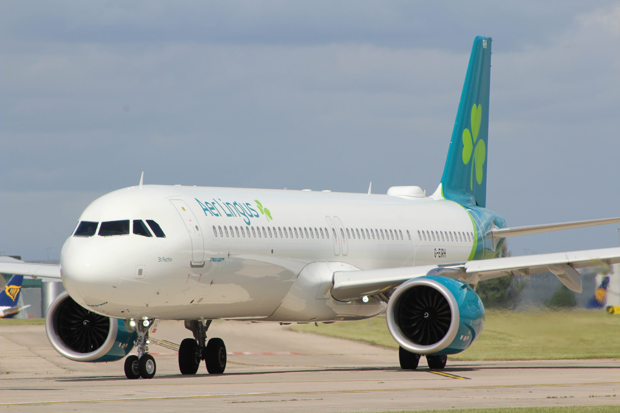 Aer Lingus Manchester Base at Risk: Ticket Sales Suspended for All Transatlantic Routes