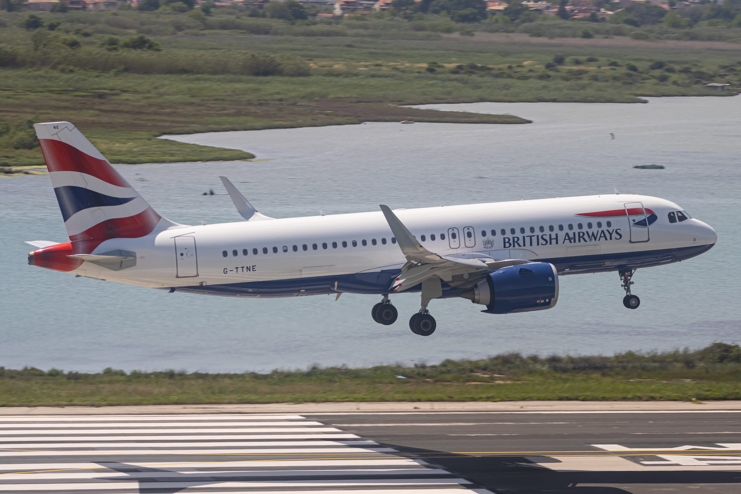 Poor Weather in Inverness: British Airways Flight Diverts Back to London