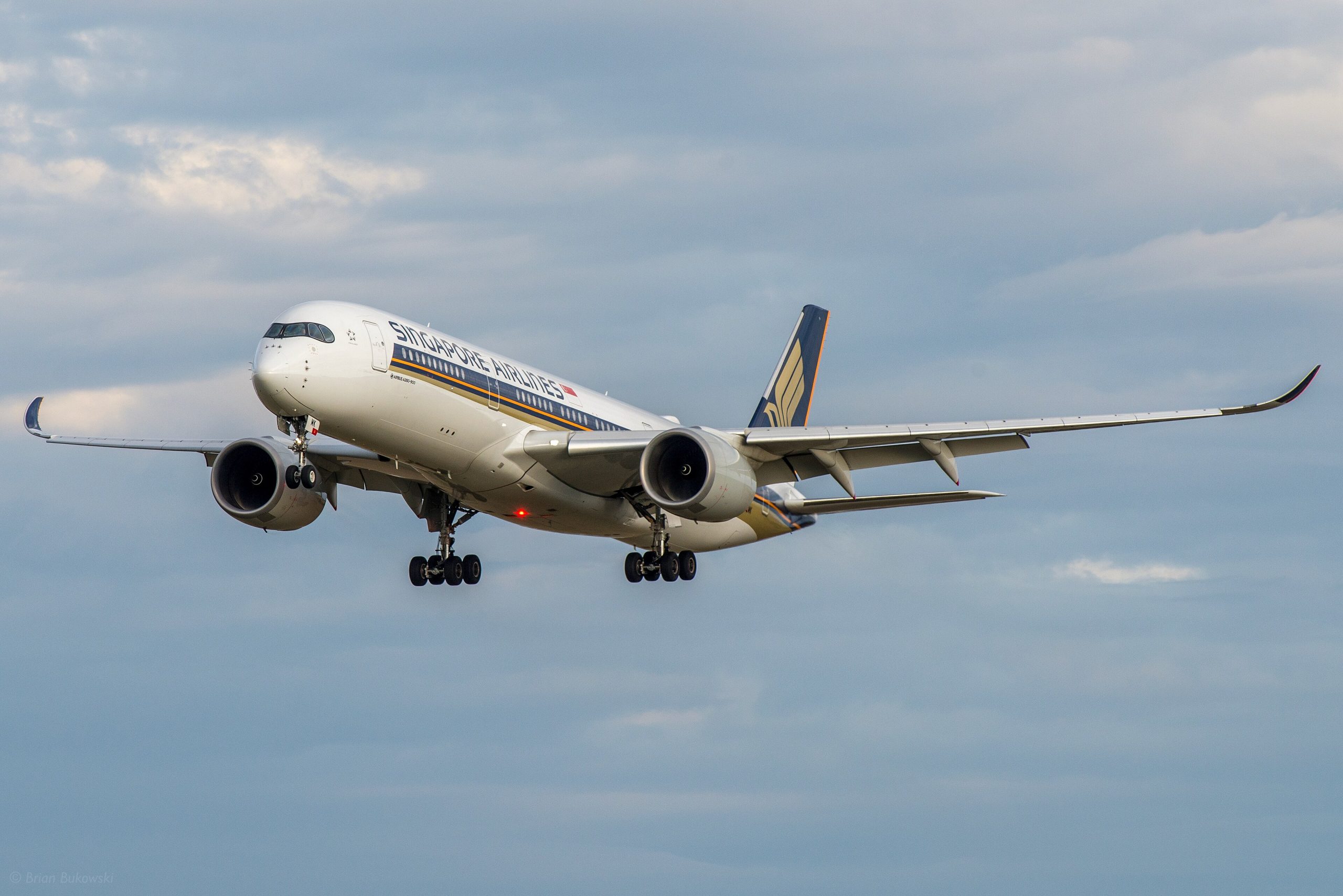 Accident at Changi Airport As Singapore Airlines A350 Suffers Tail Strike