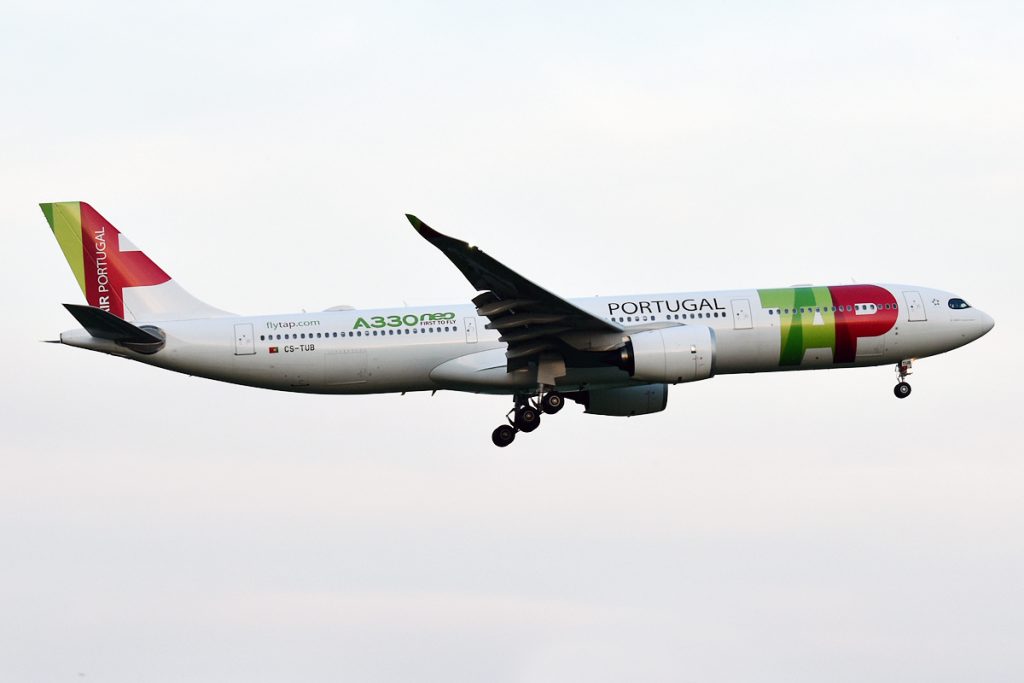Lisbon faces a pivotal moment as major airline groups compete to acquire TAP Air Portugal, shaping the future of Europe’s key South Atlantic gateway.