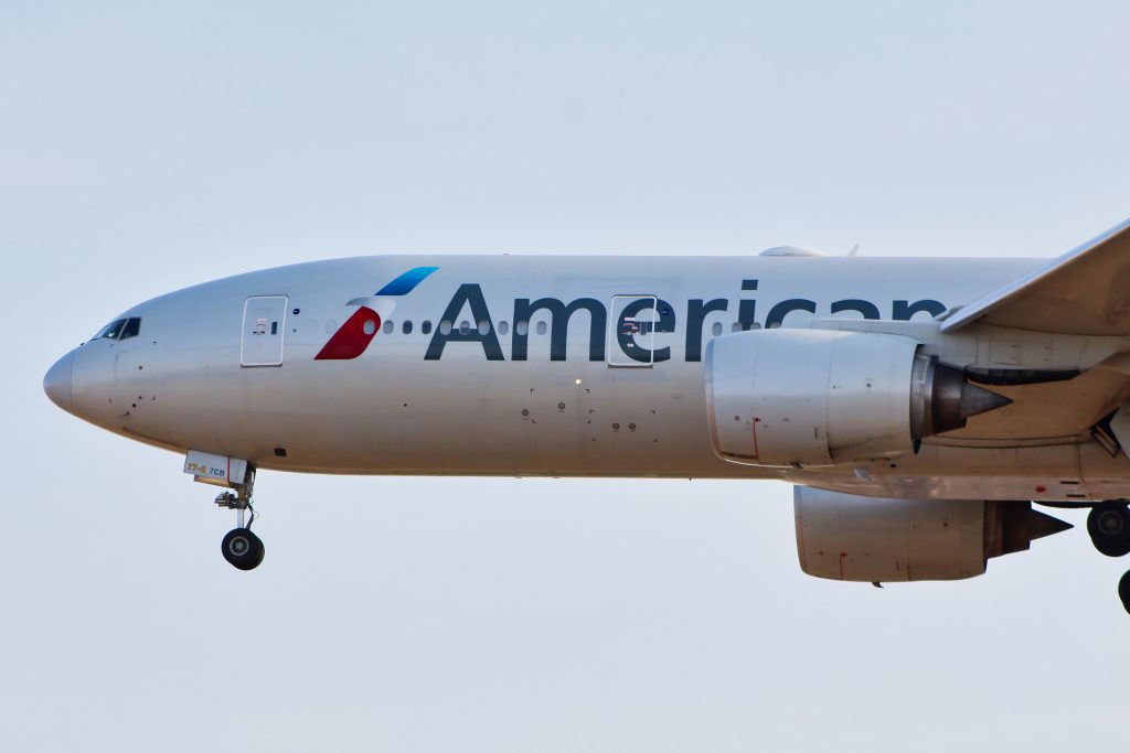 American Airlines Flight Attendants issue a historic no‑confidence vote in CEO Robert Isom, citing failures in strategy, operations and frontline support.