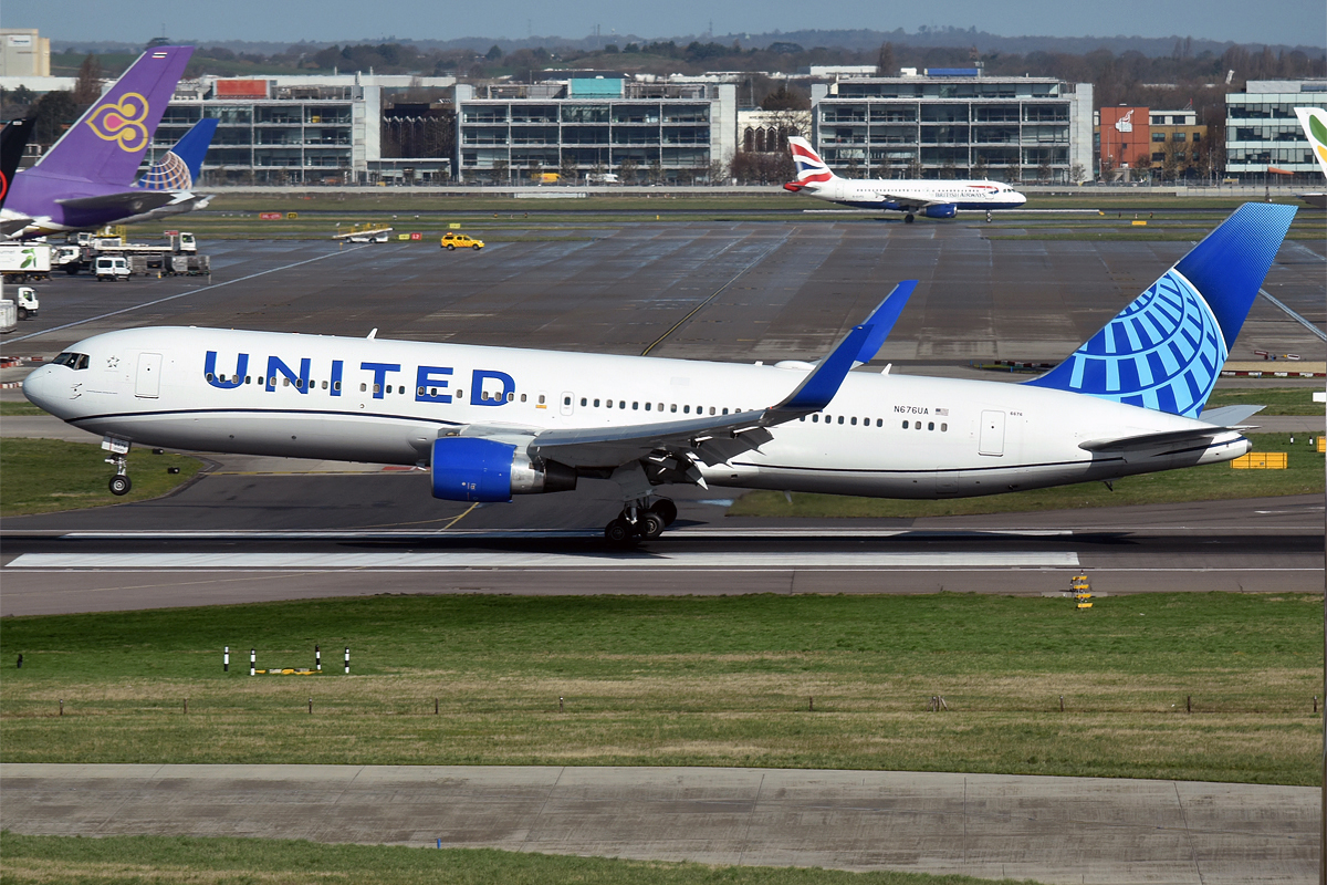 United Airlines 767 Munich-New York Declares Emergency