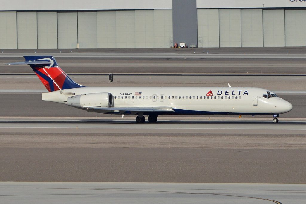 Delta Boeing 717 flight DL1541 lands safely in St. Louis after a bird strike damages its right engine, leaving the aircraft grounded for inspection and repairs.