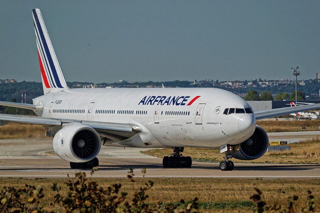 Earlier today, an Air France Boeing 777 operating a flight between Paris and N'Djamena declared an emergency, forcing a return.