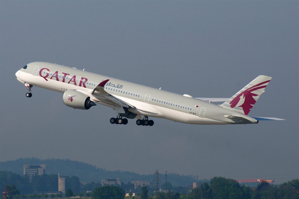 Qatar Airways is pressing ahead with one of the most significant network restorations in its recent history, unveiling a revised schedule that will see the airline serve more than 120 destinations by mid‑May 2026. 