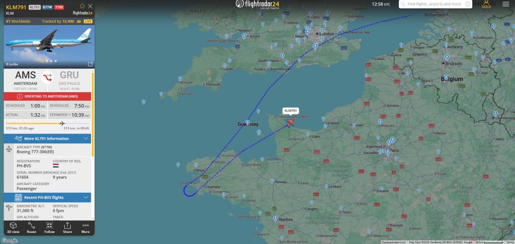 In the last few moments, a KLM Boeing 777 flying from Amsterdam to Sao Paulo has declared an emergency following a u-turn. 