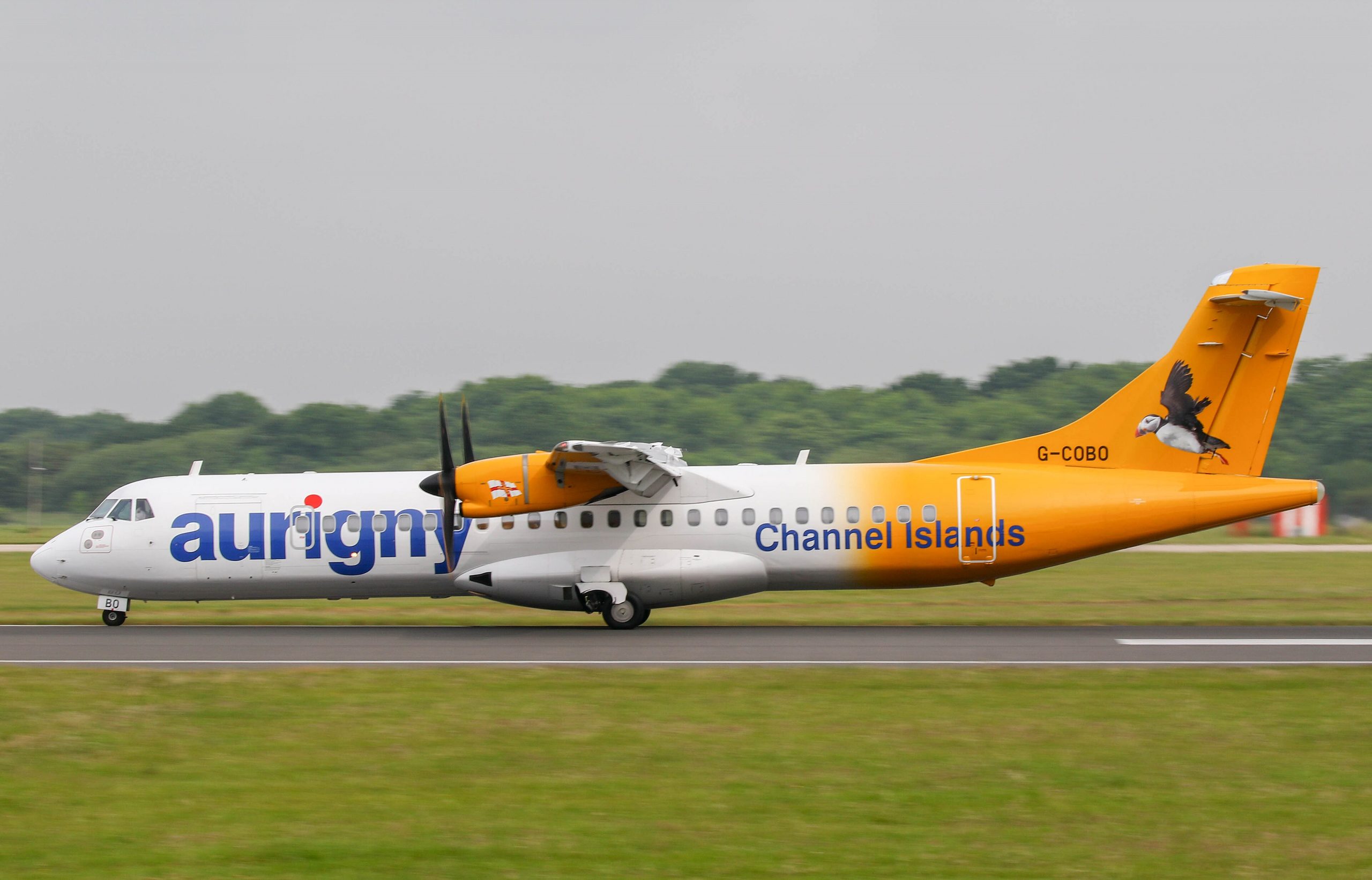 Aurigny Flight GR678 Guernsey-Manchester Declares Emergency
