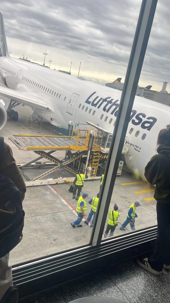 A brand new Lufthansa Boeing 787-9 Dreamliner originally bound for Los Angeles has been left resting on its nose at Frankfurt Airport.