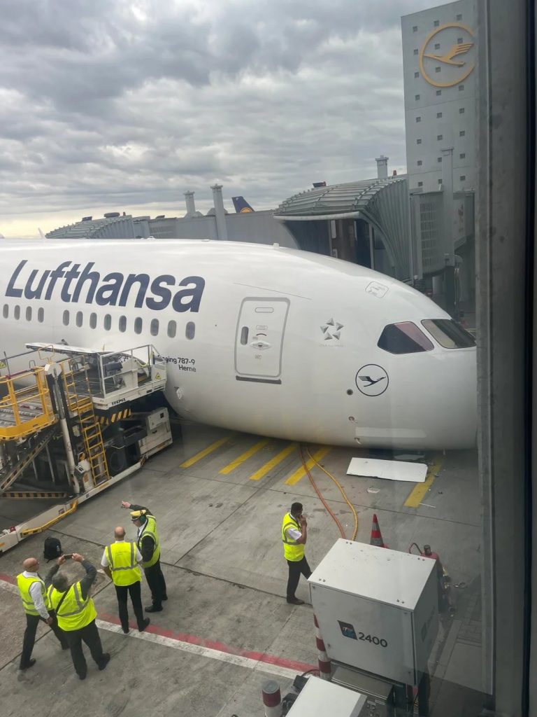 A brand new Lufthansa Boeing 787-9 Dreamliner originally bound for Los Angeles has been left resting on its nose at Frankfurt Airport.