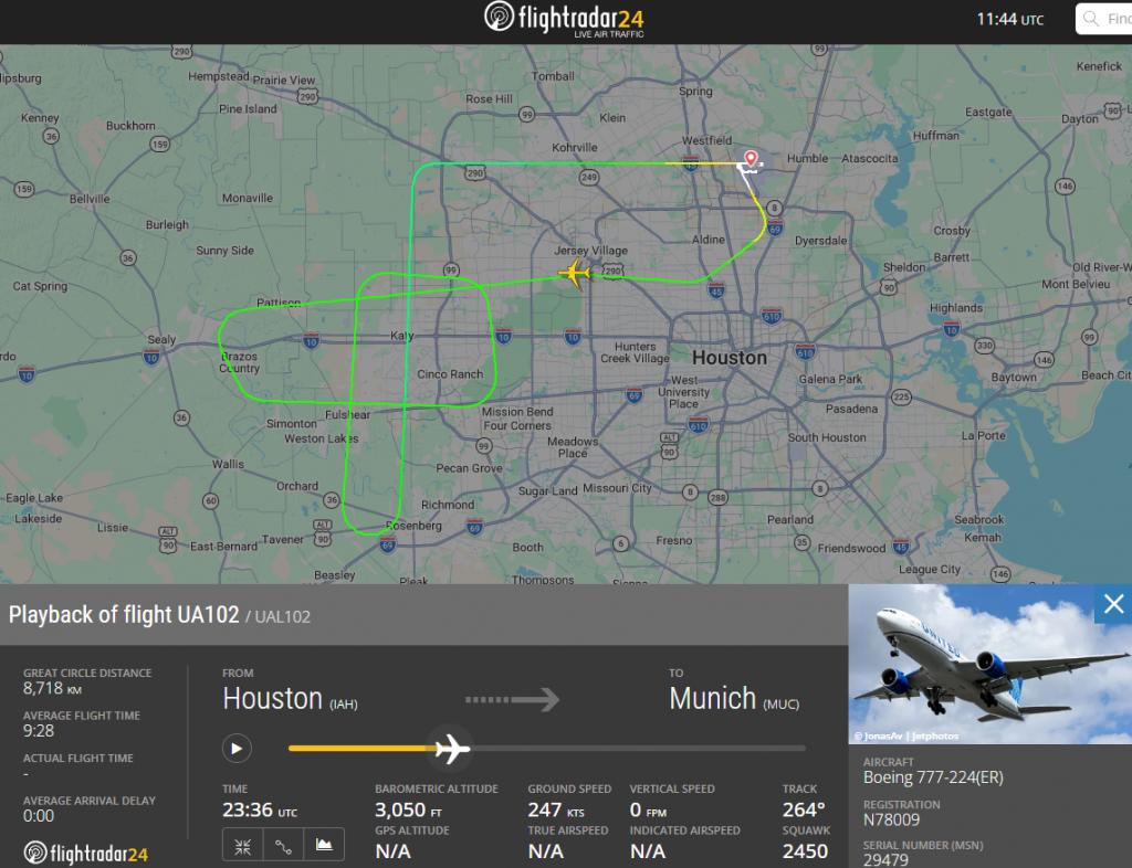 Overnight, it has emerged that a United Airlines Boeing 777 bound for Munich had to make an emergency landing in Houston with a major issue onboard.
