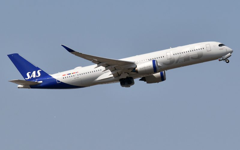 SAS A350 Copenhagen-Tokyo Loses Engine Due to Low Oil Pressure