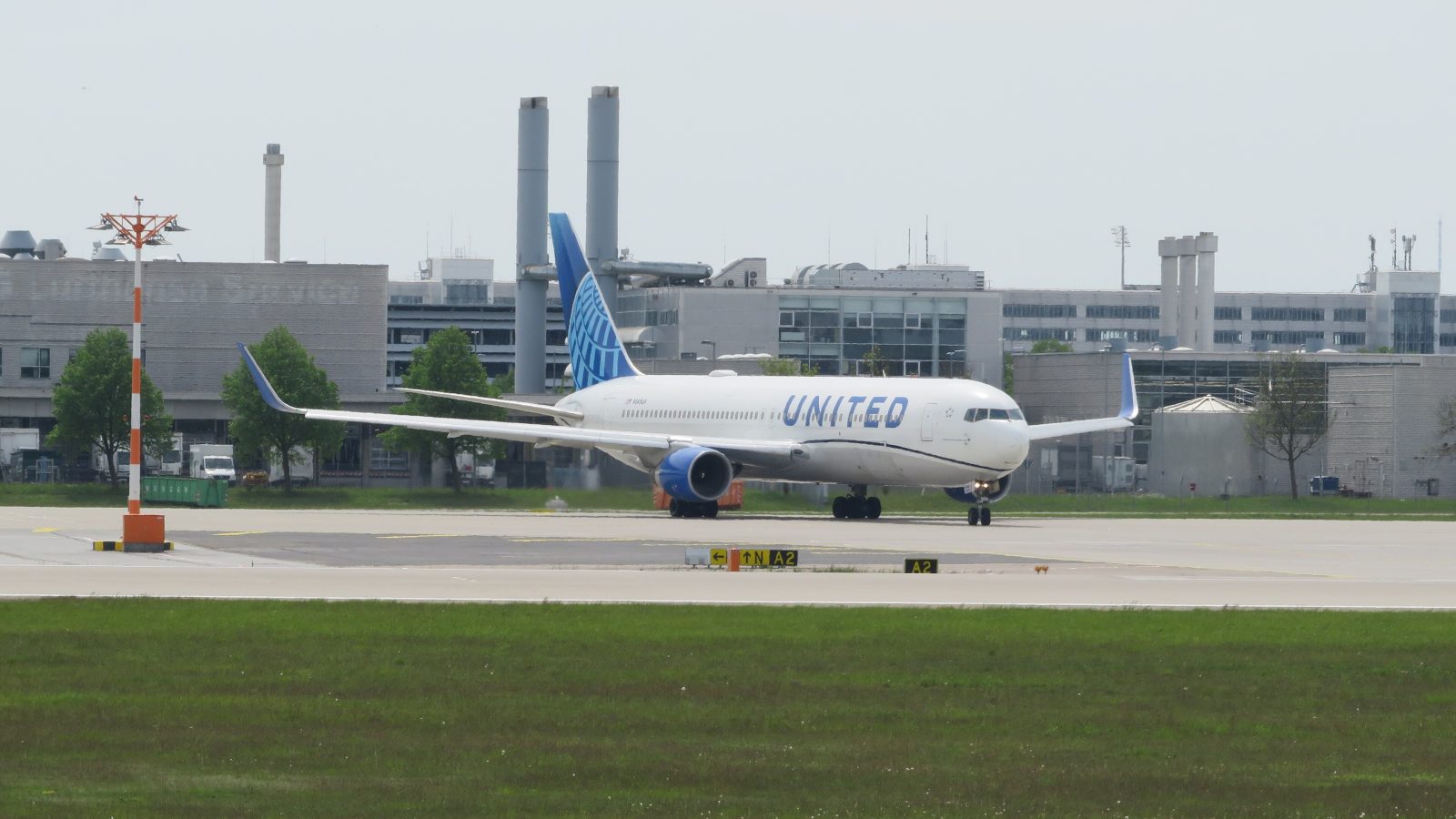 Within the last hour or so, a United Airlines Boeing 767 operating UA127 from Rome to Washington declared an emergency.