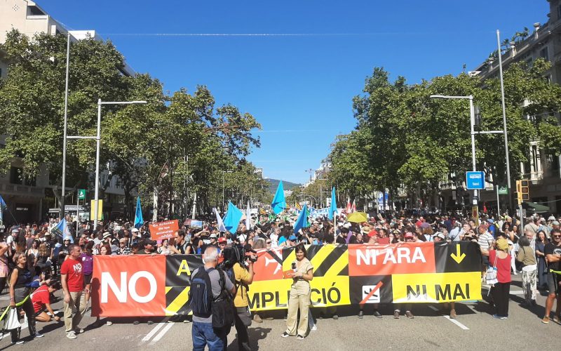 Barcelona El Prat Airport Expansion: Will the Protests Stop This?