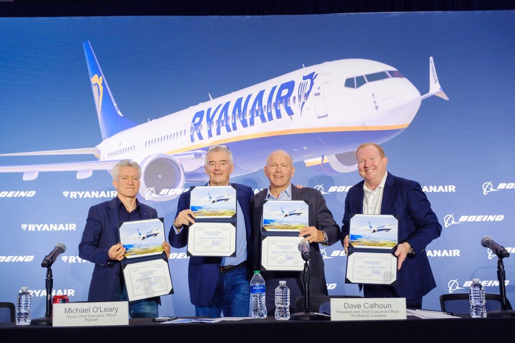 Ryanair will receive its first 15 Boeing 737 MAX 10 aircraft in spring 2027. Here is what we know about the order, certification and delivery plan.