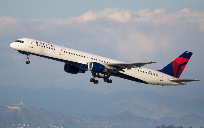 Delta Pilot Suffers Health Problem in Minneapolis
