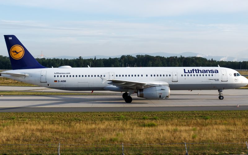 Lufthansa Flight Frankfurt-Lisbon Declares Emergency