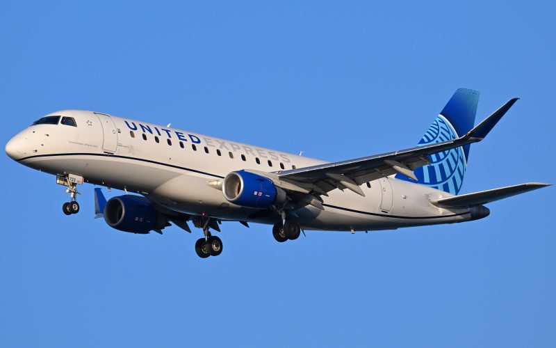 Houston U-Turn As United ERJ-175 Windshield Shatters