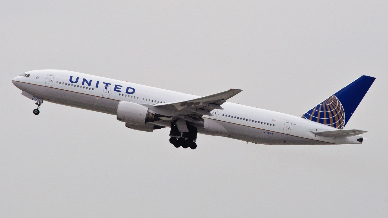 United Airlines will retire 80 older aircraft in 2027. Here is what the fleet overhaul means for costs, passengers and the airline's long-term strategy.