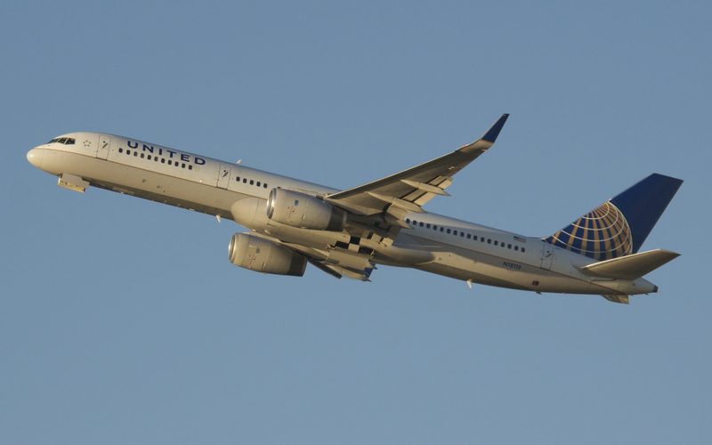 Los Angeles Emergency: United Airlines 757 Bound for Newark U-Turns