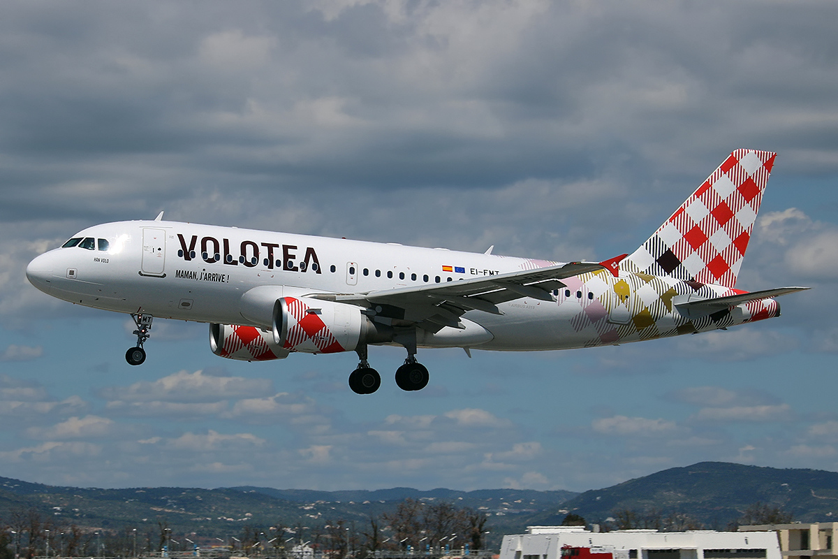 Volotea will cut its fleet from 44 to as few as 30 aircraft and restructure its debt after a €150 million fuel hit. We analyse what it means.