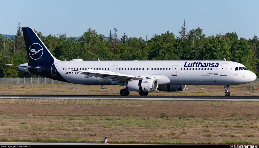 A Lufthansa A321 flying from Frankfurt to Lisbon diverted to Lyon after a passenger's power bank caught fire in the cabin. All 204 people landed safely.