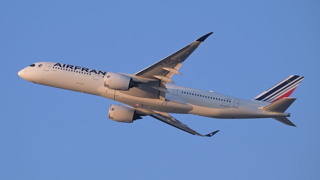 Air France Nashville: Air France Airbus A350-900 F-HUVE departs Boston from runway 33L, bound for Paris.