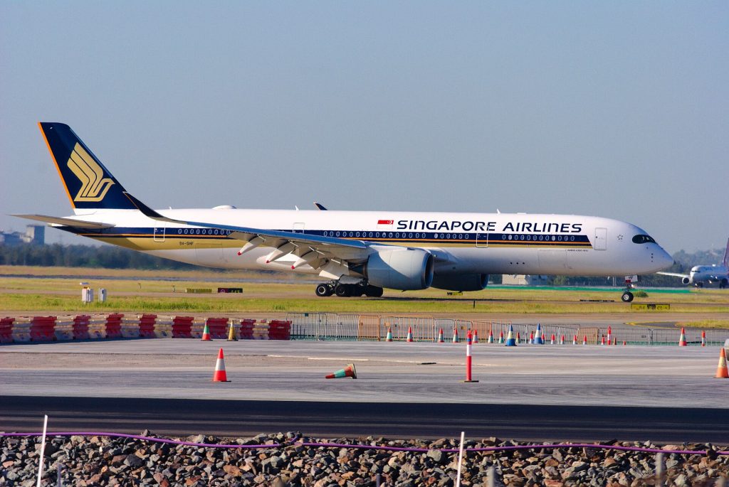 Airbus A350-900 (9V-SHF) Singapore airlines in Brisbane (BNE)