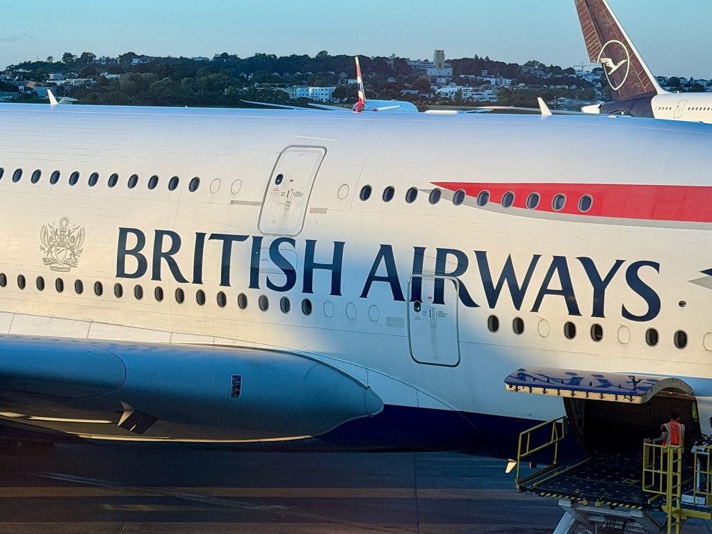 British Airways A380: Airbus A380-800 - British Airways - G-XLEC