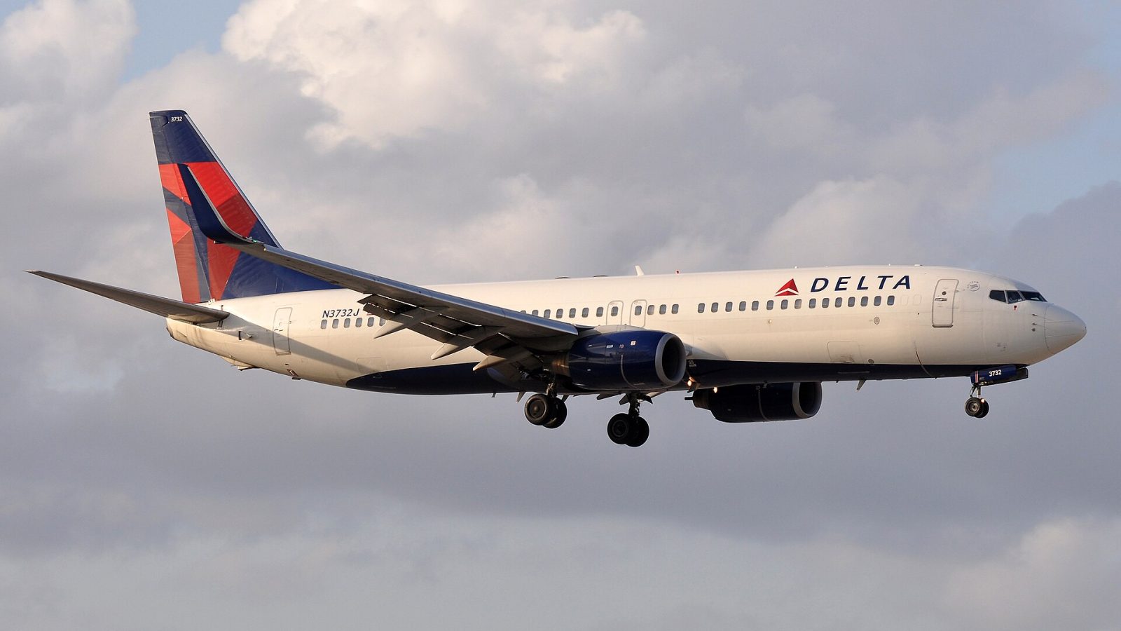 Delta Air Lines: MSN 30380 B737-832 DELTA MIA