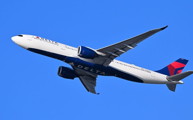 Delta Flight Evacuated at Ben Gurion After Bomb Threat