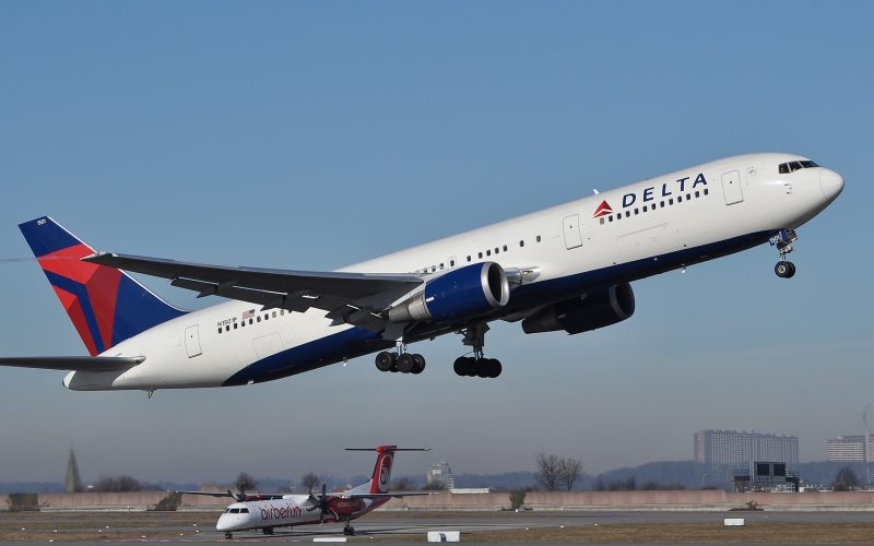 Delta Free Wi-Fi Hits 95% Coverage: But United’s Starlink Is Closing In