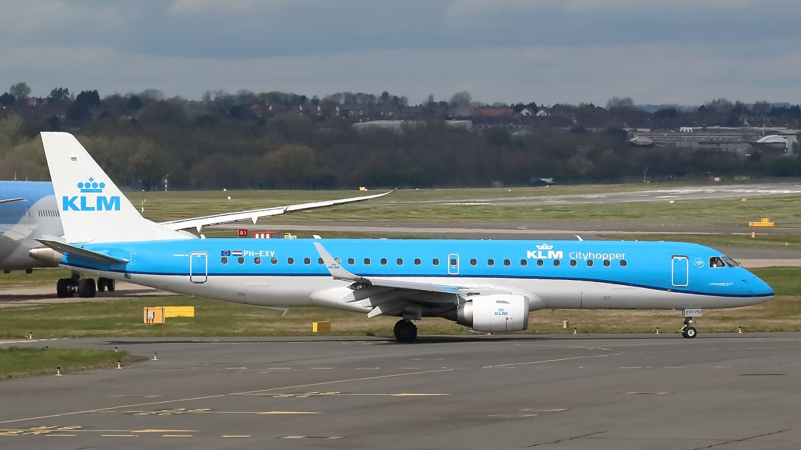 KLM German Airways: KLM EMBRAER E190 PH-EXV