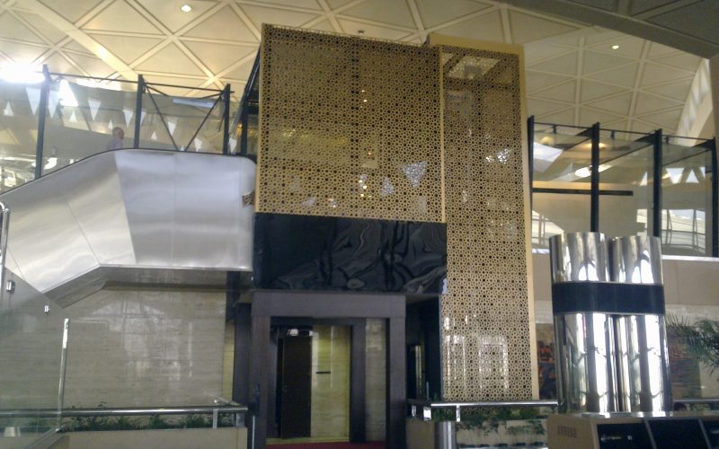 US Issues Saudi Airport Warning After Houthi Attacks Kill Three