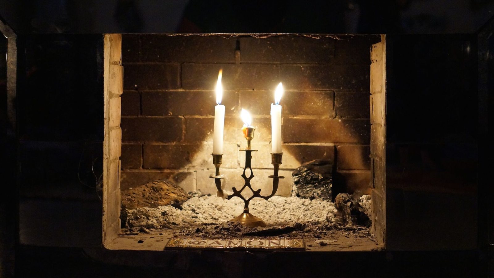 Airbnb new policy: 500px provided description: Micro Hearth [#travel ,#candle ,#morocco ,#marrakech ,#airbnb]