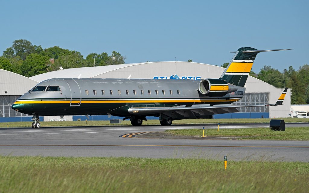 A Bombardier CRJ-2B19 (N101CN) of Contour Airlines prepares to turns off Runway 34 at KHPN (Westchester County