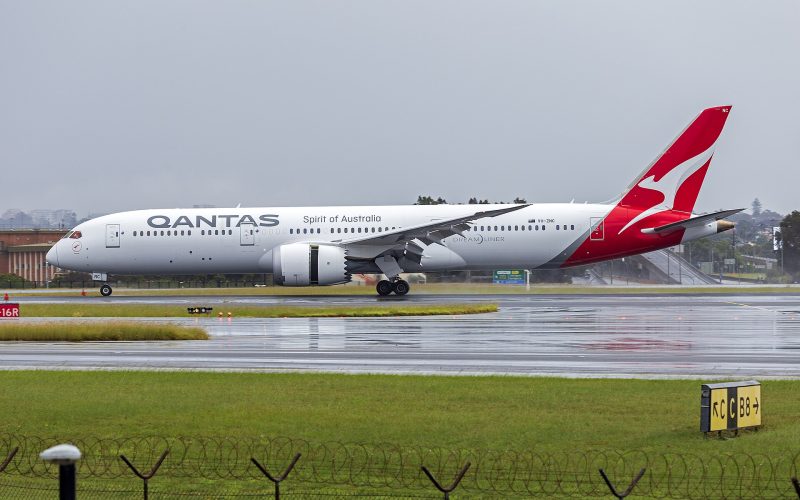 Qantas Grounds Boeing 787 in Rome After Bedbug Infestation Found on Board