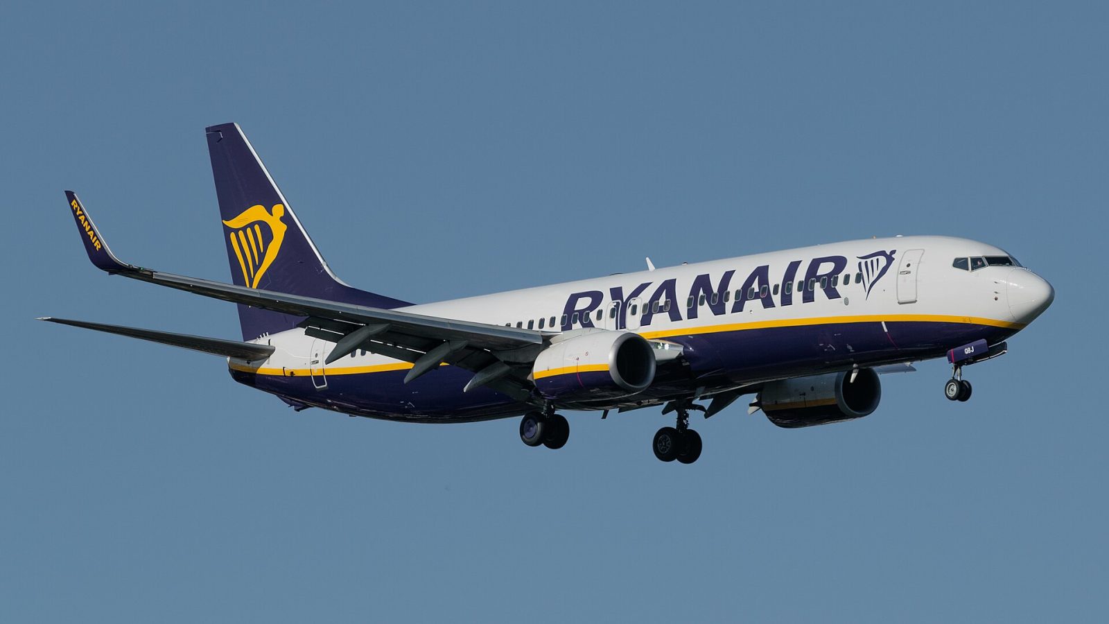 CFM56 Fan Blade Inspections Ordered After Uncontained Debris Release on 737