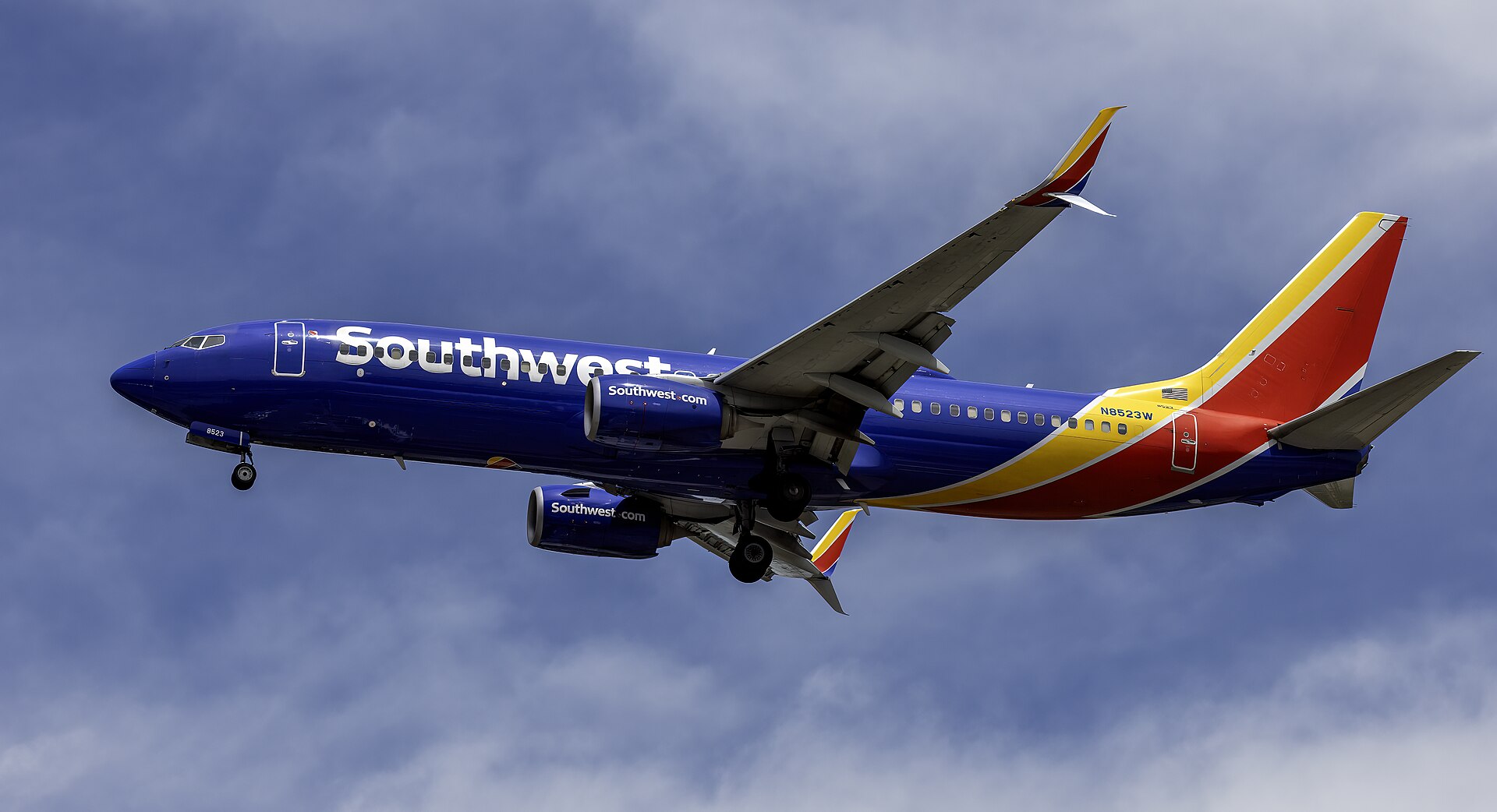 FAA orders stabiliser checks on nearly 2,000 Boeing 737NGs