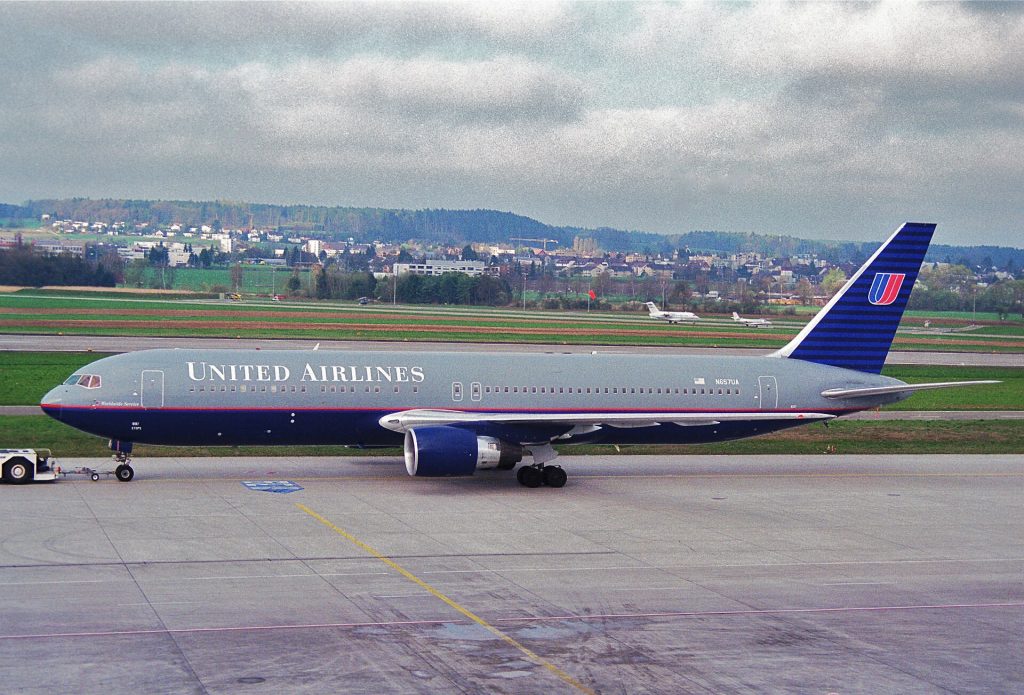 United Airlines Boeing 767: This Boeing 767-322ER took its first flight on February 10, 1993...(c/n 27112/ 479) and was delivered to Unite