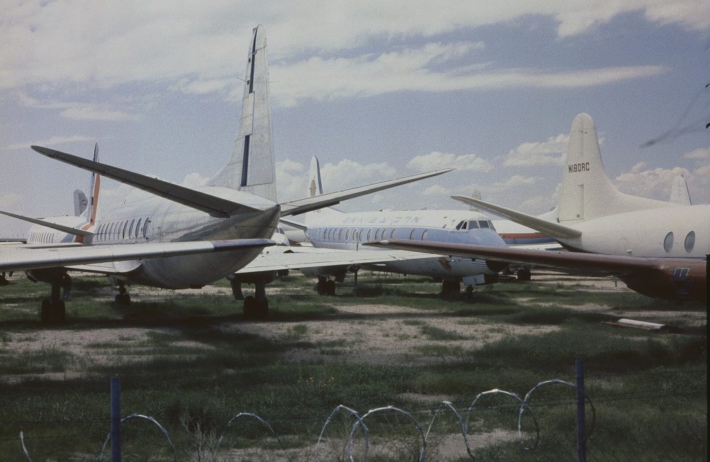 Vickers Aircraft USA FAST4: Vickers Viscount (unidentified) Vickers 831 Viscount 4X-AVG (cn 419 ) Arkia Israeli Airlines (in the middle)(s