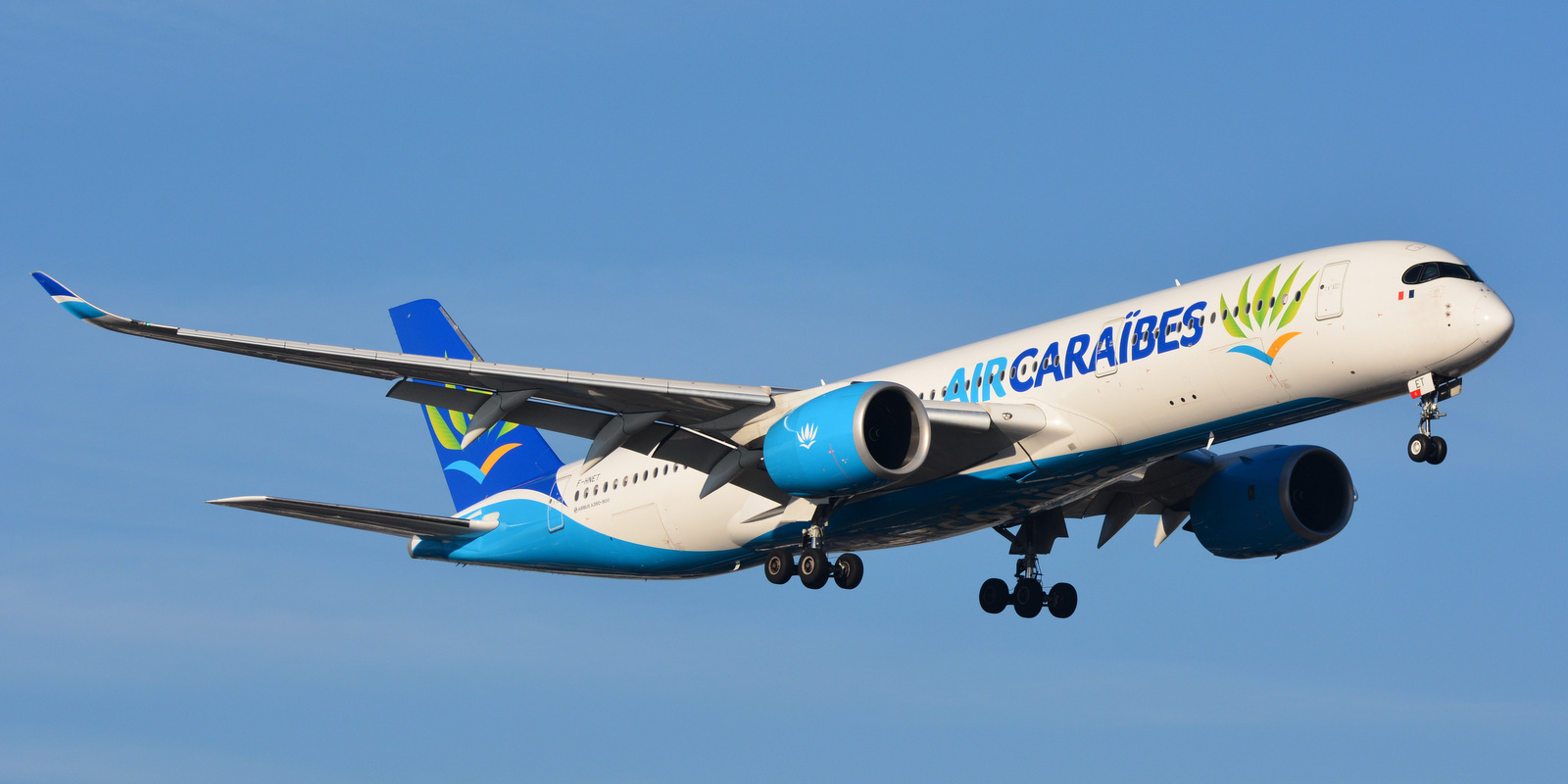 Air Caraïbes: Paris-Orly Airport