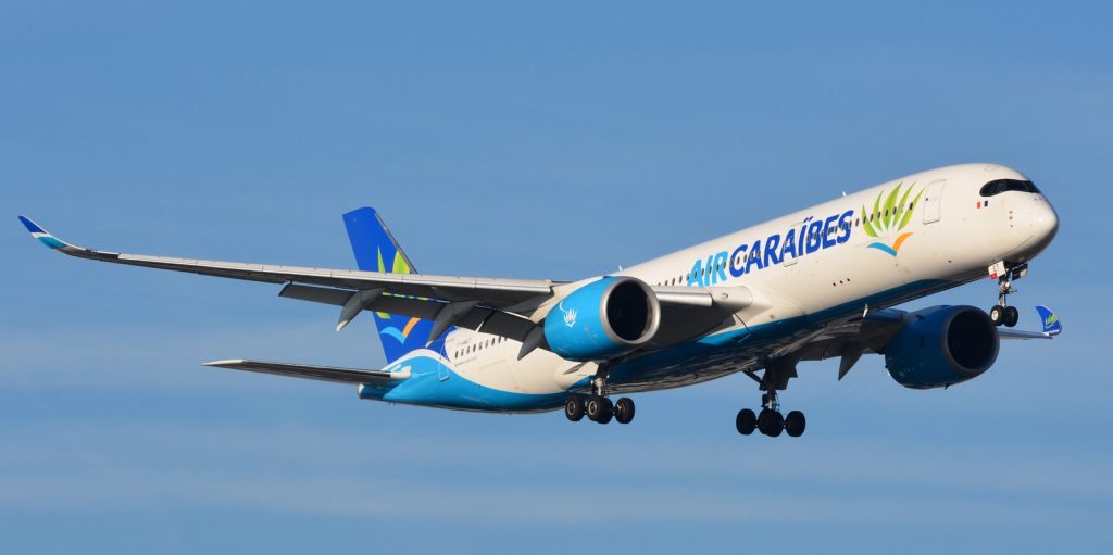 Air Caraïbes: Paris-Orly Airport