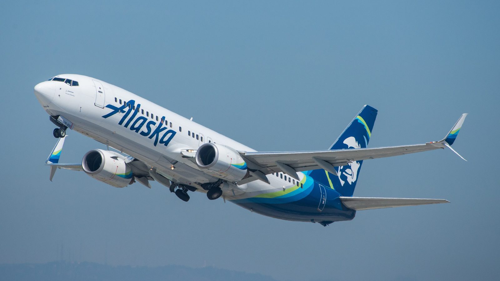 Alaska Airlines plans to join American's Atlantic and Pacific joint businesses with British Airways and JAL. We analyse who wins and what changes.