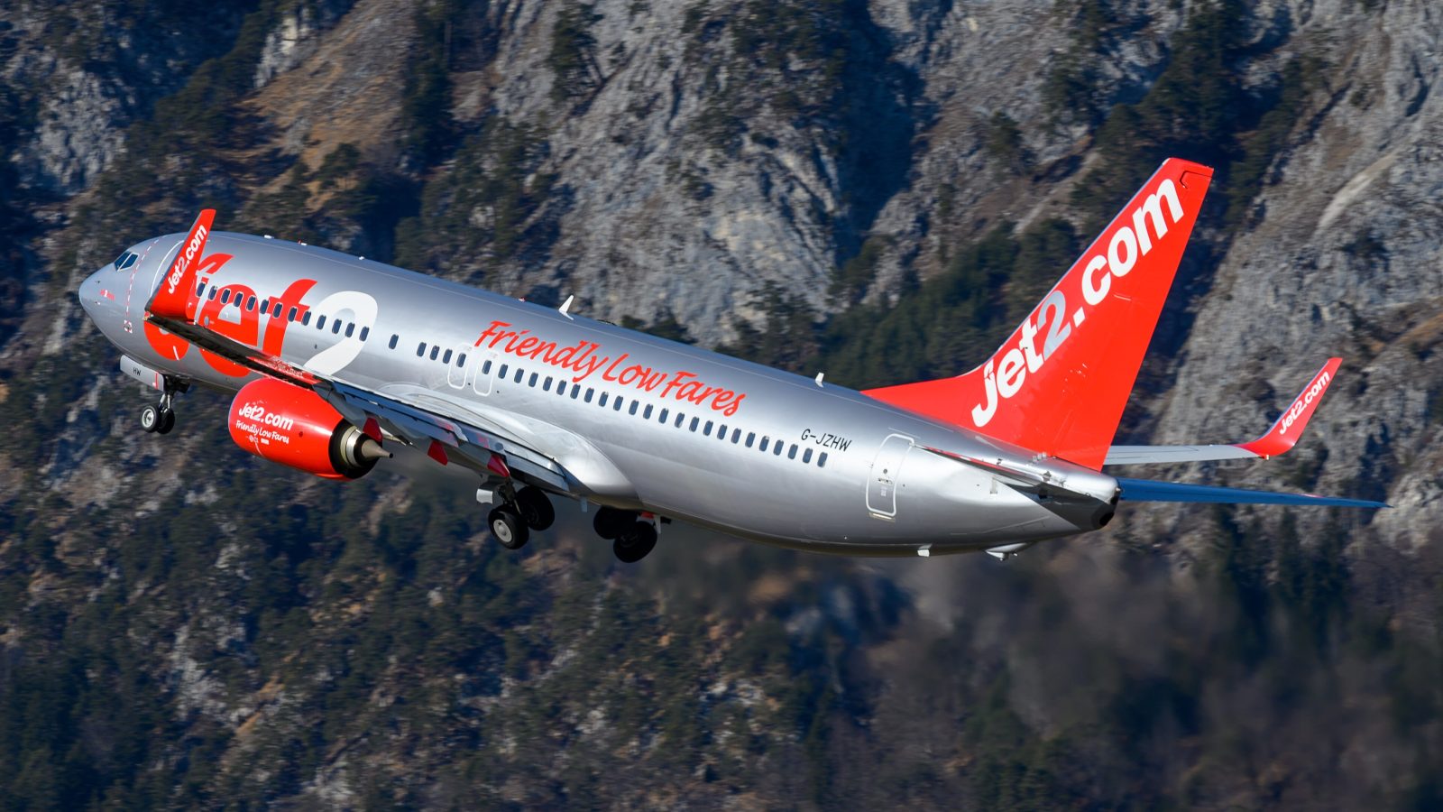 Jet2 gives every passenger a free 10kg cabin bag. Our guide explains the Jet2 hand luggage, hold bag and excess baggage rules for 2026.