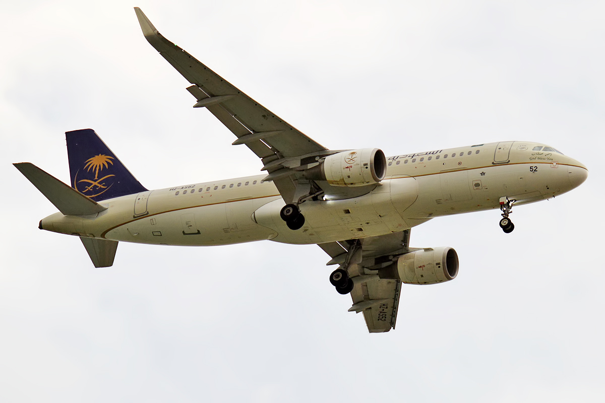 Riyadh airport attacks: Saudia, HZ-AS52, Airbus A320-214