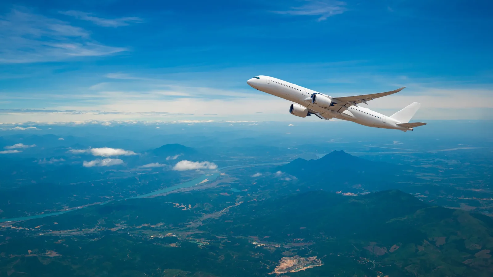 Flight delay compensation UK 2026: the £220 to £520 amounts, which flights are covered, time limits, how to claim directly and what reform is coming.